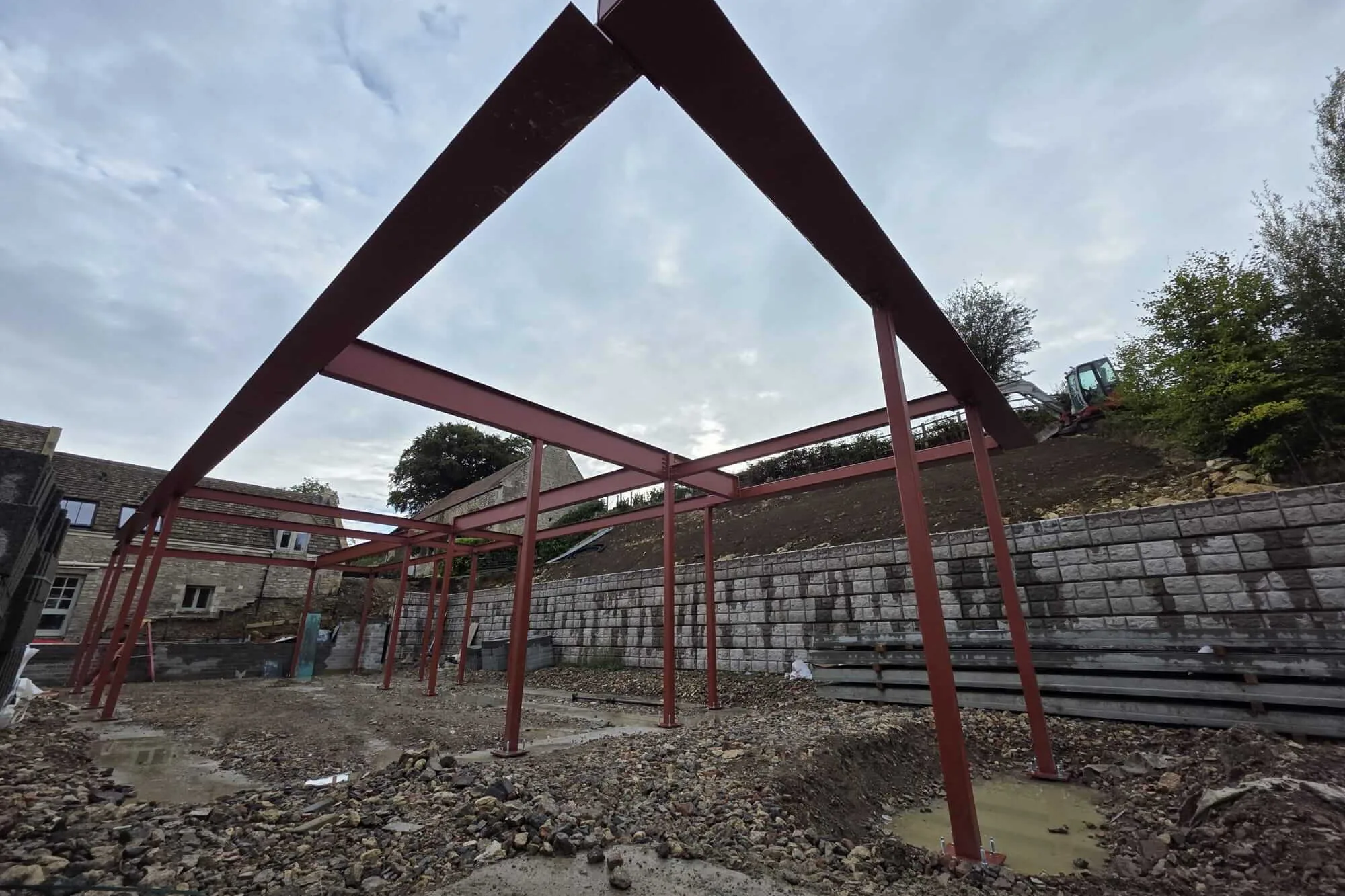 Free standing steel structure