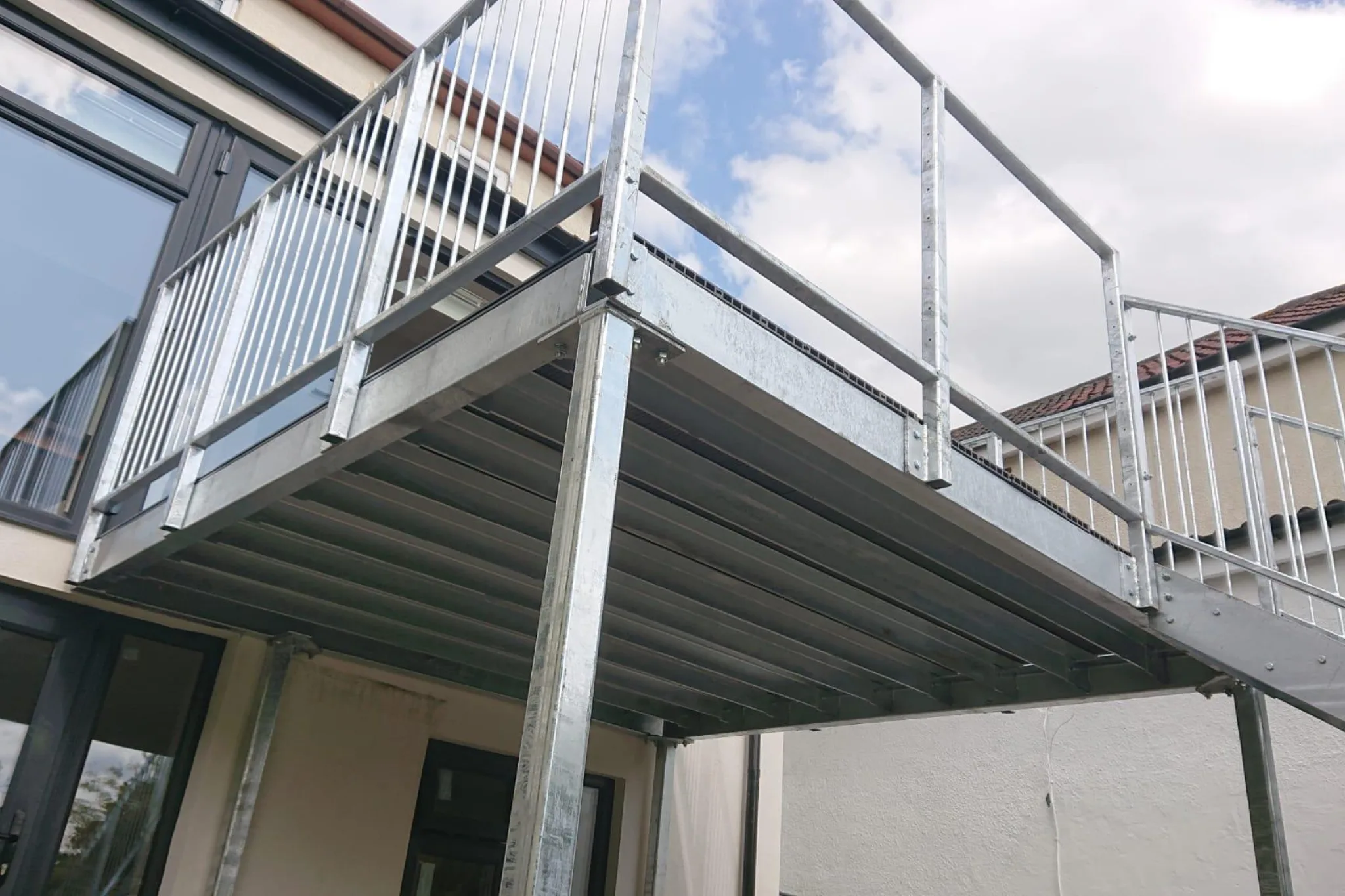 Steel steps balconie